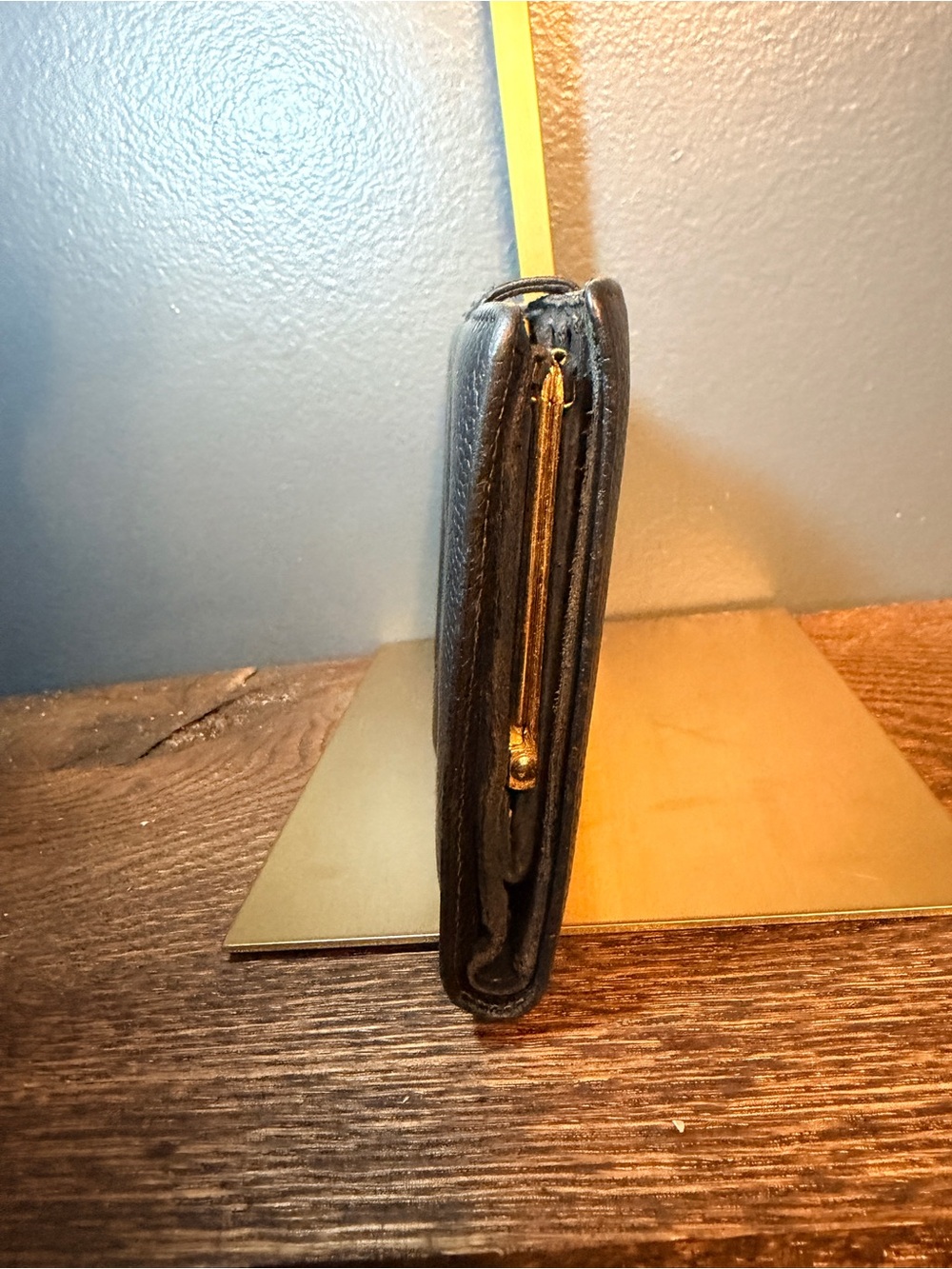 CHANEL Caviar Leather Kiss-lock CC Wallet - Picture 5 of 8
